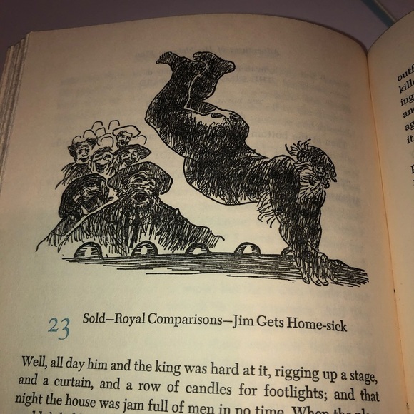 Adventures of Huckleberry Finn by Mark Twain- junior deluxe edition-used - Picture 9 of 10